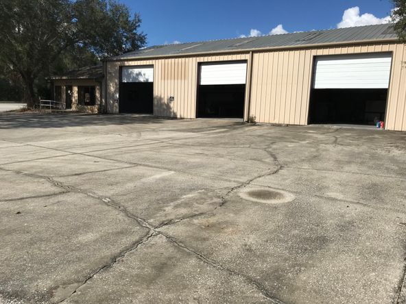 Former Auto Glass Repair Shop For Sale!: 819 S Spring Garden Ave, Deland, FL 32720